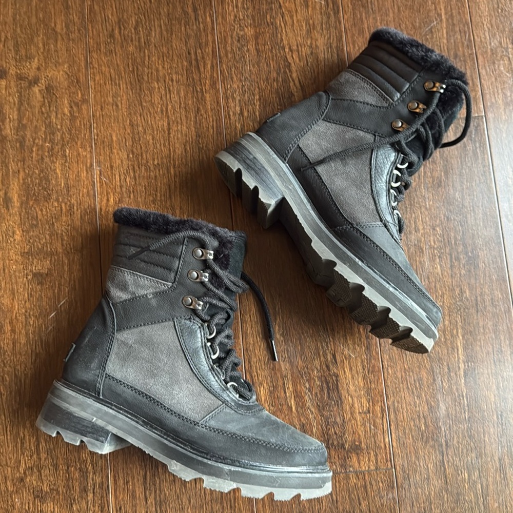 Sorel Lennox Waterproof Leather & Suede Boots Black | Women’s Size 6 - Picture 4 of 10